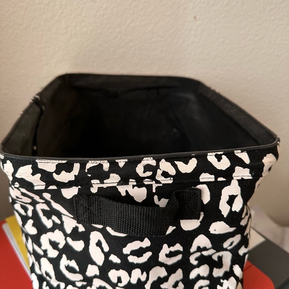 PINK LEOPARD BIN - Picture 4 of 7